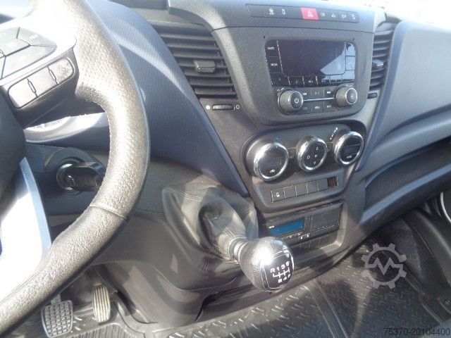 Vrachtwagen met bakwagen IVECO DAILY 65C16H3.0 - 3750