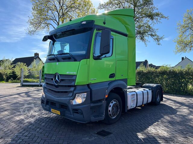  Mercedes-Benz Actros 1943