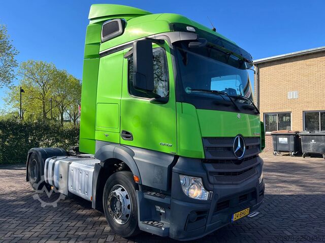 Mercedes-Benz Actros 1943