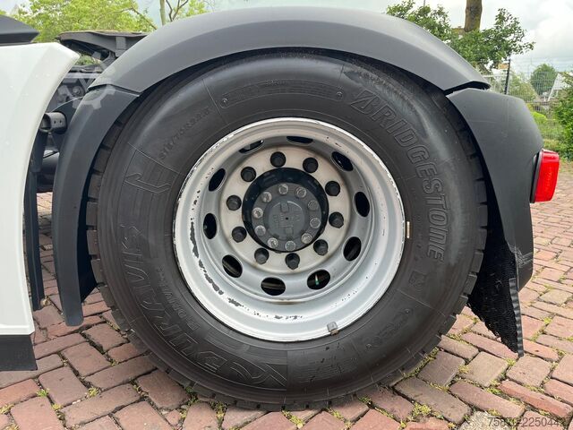 Standard-SZM DAF XG+ 530 FT