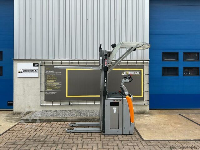 VS-22420 Electric triplex stacker Still EXVSF14, lifting height 4716 mm STILL EXVSF14