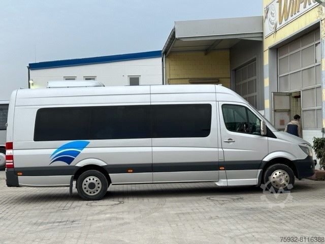 Minibus MERCEDES-BENZ Sprinter 519 20-Sitzer 6-Gang KLIMA