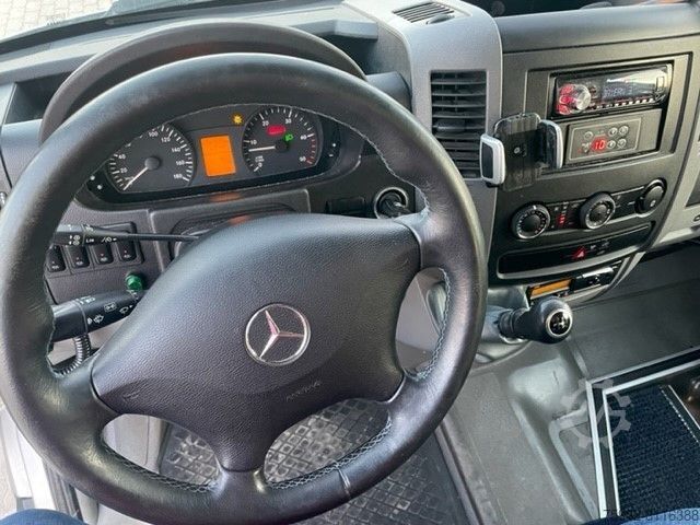 Minibus MERCEDES-BENZ Sprinter 519 20-Sitzer 6-Gang KLIMA