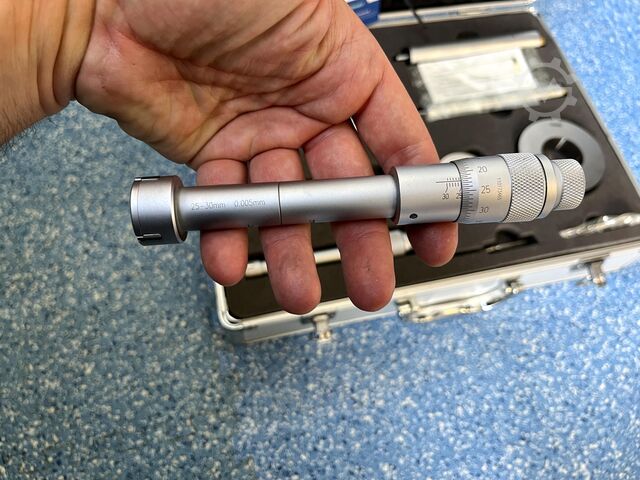 Sada vnitřních mikrometrů se 3 body SARA 3-point internal micrometer