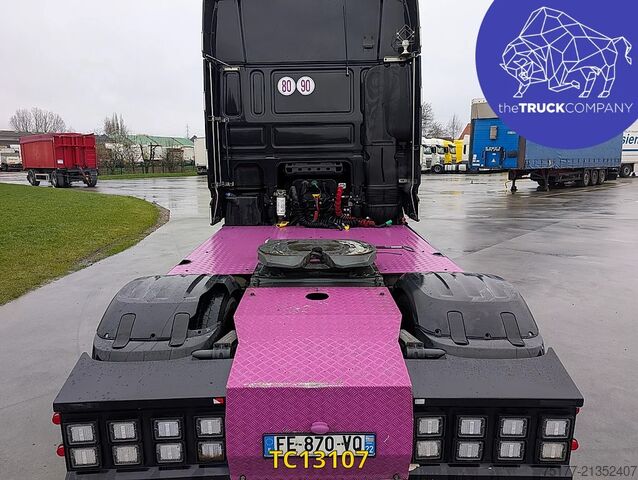 Standart-SZM DAF XF 530