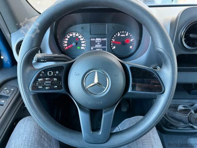 Kayar branda Mercedes-Benz Sprinter 215 CDI DoKa Klima AHK