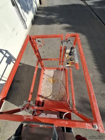Platforma za podizanje SkyJack SJ16