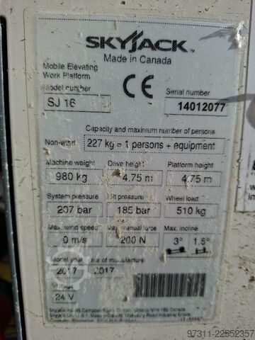 Platforma za podizanje SkyJack SJ16