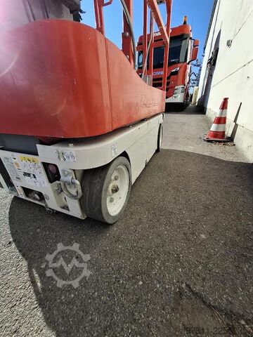 Platforma za podizanje SkyJack SJ16