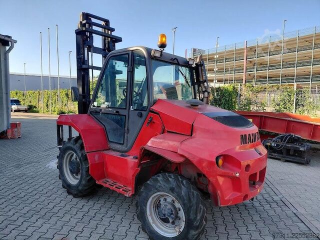Viljuškar Manitou M30-4 ST3B