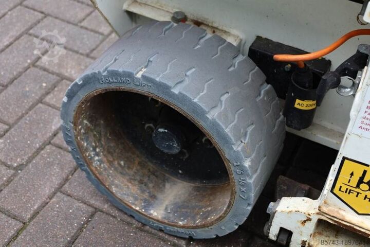 Schaarlift Holland Lift Ecostar HL-9710 Electric, 12m Working Height, 325k