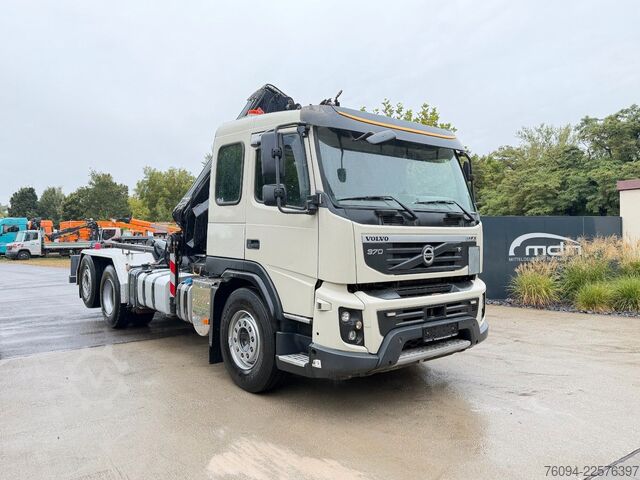 Haakarm vrachtwagen VOLVO FMX 370 6x2 lift/lenk Abrollkipper KRAN 13m FUNK