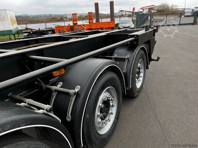 Oplegger  H&W 3- Achs Auflieger für Presscontainer