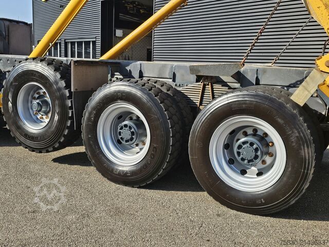 Kipper Volvo FMX 460 10x4 TIPPER / MINING