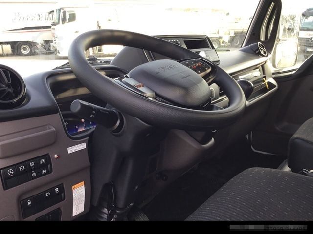 Dreiseitenkipper FUSO Canter 7C18 Meiller-Kipper Trigenius/AHK3,5t/LED