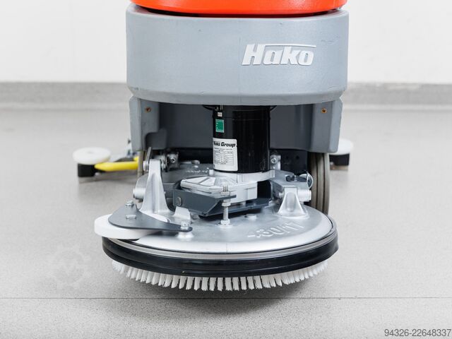 Hako Scrubmaster B30 TB430 ÚJ AKKUMULÁTOR Hako Hakomatic B30 TB430 - 2013y - 1557h