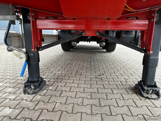 Plateau de chargement Kässbohrer new and unused Heavy-Duty flatbed / 690cm exten...
