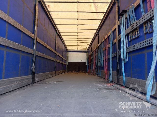 Nyitott ponyvás félpótkocsi Schmitz Cargobull Curtainsider Standard Getränke