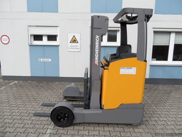 Reach Truck Jungheinrich ETV C16 - Triplex - SE-Reifen