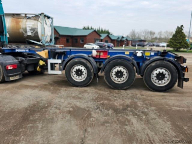Växelflakssläp SCHMITZ CARGOBULL 20" Tankconatinerchassis + Tankcontainer