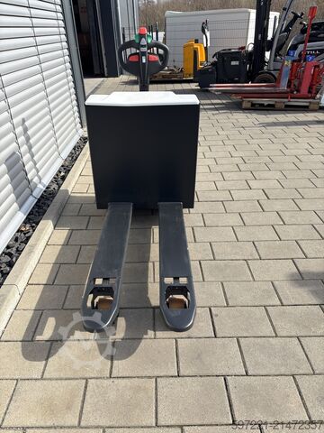 Transpalettes électriques Bobcat BPM16N