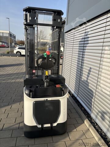 Gerbeurs de palettes Bobcat BSR16N-I