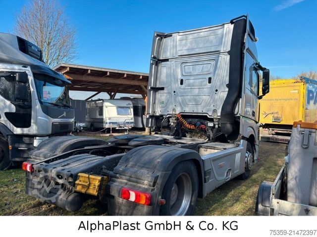 Standardní tahač MERCEDES-BENZ Actros 4 2-Achser 1842