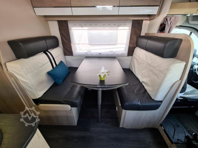 Alkovový obytný vůz CHAUSSON C 714 GA Flash *Brennstoffzelle*Mitnahme Hund*