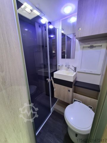 Alkovový obytný vůz CHAUSSON C 714 GA Flash *Brennstoffzelle*Mitnahme Hund*