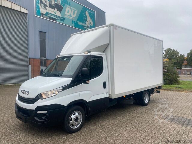 Transporter mit Koffer IVECO Daily 35C14 Hi-Matic Koffer mit Ladebordwand