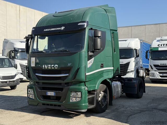 Standart çekici ünitesi Iveco STRALIS 480
