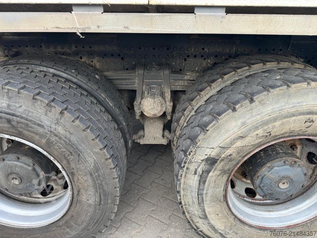 Betonmixer vrachtwagen MERCEDES-BENZ MB Arocs 3240 B 9cbm Liebherr HTM904 Klima