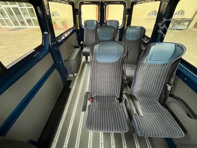 Minibus VOLKSWAGEN CRAFTER AUTOMATIK 8 SITZER STANDHEIZUNG KAMERA