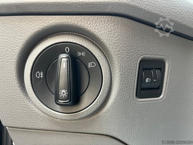 Minibus VOLKSWAGEN CRAFTER AUTOMATIK 8 SITZER STANDHEIZUNG KAMERA