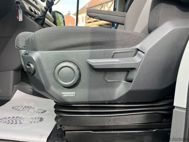 Komercijalno vozilo sa visokim krovom VOLKSWAGEN CRAFTER MAXI LANG EXTRA HOCH ACC NAVI SPURHALTE.