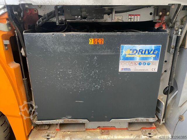 Electric 4-wheel forklift STILL RX60-80