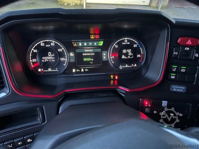 Podvozek s kabinou Scania S580 6x2/4 Full options King of Road