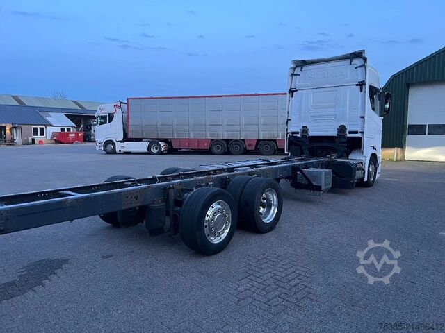 Podvozek s kabinou Scania S580 6x2/4 Full options King of Road