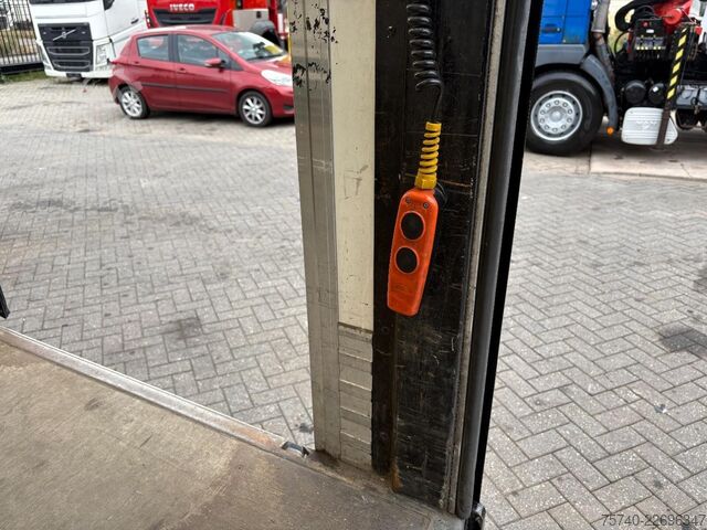Benne fermée MAN TGL 7.150 + DHOLLANDIA LOADLIFT  + APK 10-03-2027