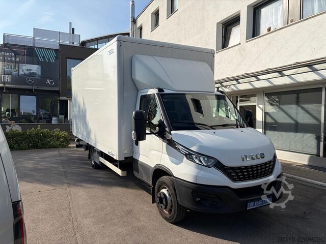 Furgone chiuso IVECO Daily 70C18 Koffer 3-Liter Automatik LBW StdHzg