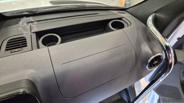 Miniautocarro MERCEDES-BENZ 519  Allrad 4 x 4 Lagerfahrzeug Stock 20 Sitzer