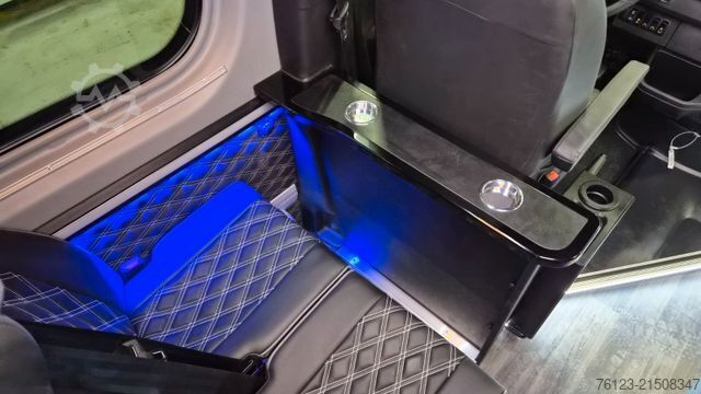 Miniautocarro MERCEDES-BENZ 519  Allrad 4 x 4 Lagerfahrzeug Stock 20 Sitzer