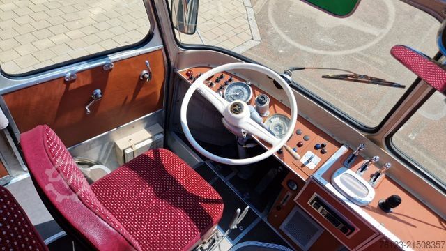 Autocarro de turismo SETRA Kässbohrer Setra S 6, S 7, S 9 , S 10Oldtimerbus