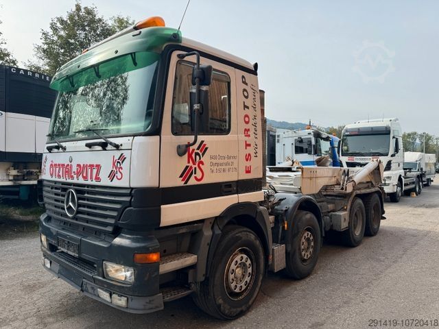Samochód do zadań specjalnych MERCEDES-BENZ Actros 3243 8x4 BB Silo Austeller Bj 2002