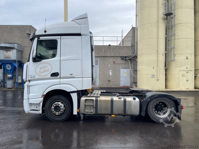 Standard nyergesvontató MERCEDES-BENZ Actros 1843 Zgm 4x2 Euro 6 Bj 2015