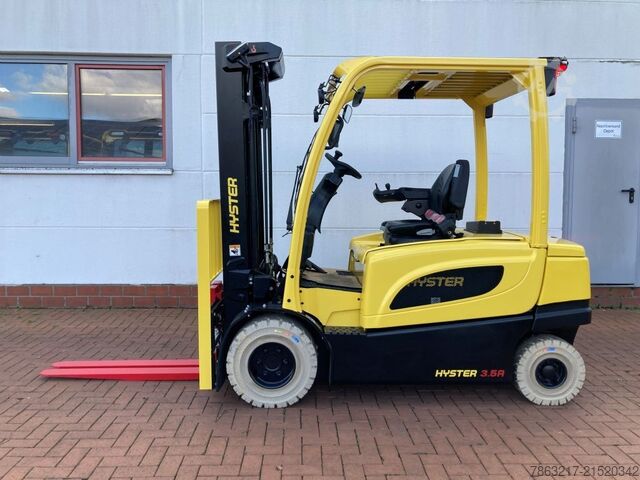 Elektrische vorkheftruck met 4 wielen Hyster J 3.5 A