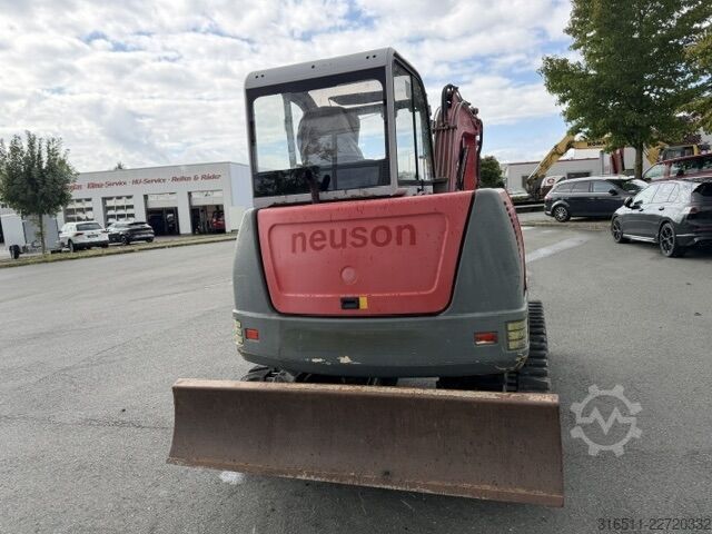 Minikoparka Neuson 5002RD