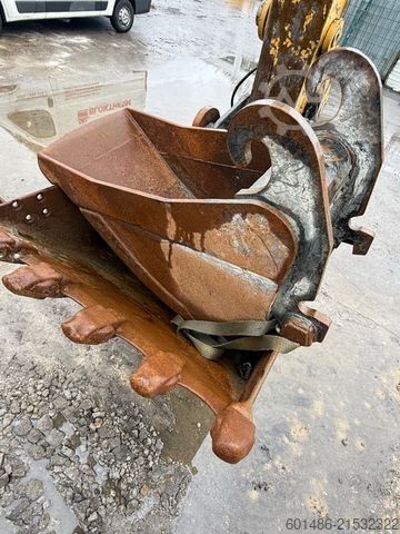 Gumikerekes kotrógép CATERPILLAR M315