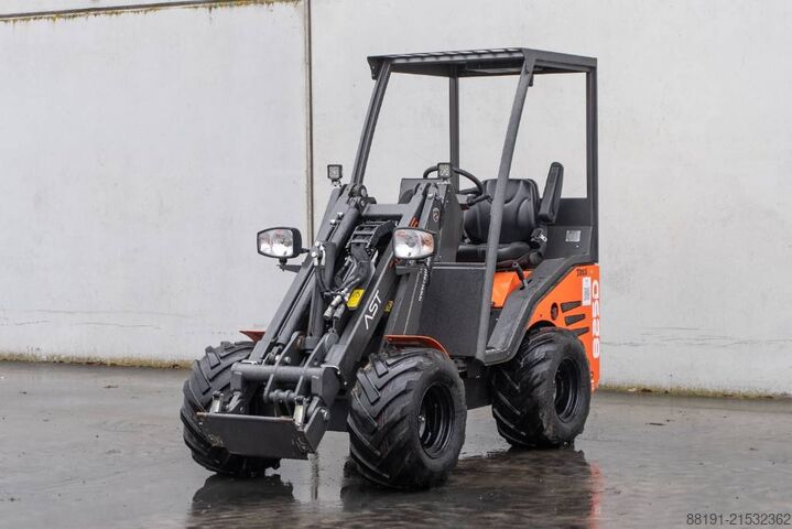 Mini-oplader Castloaders 825D