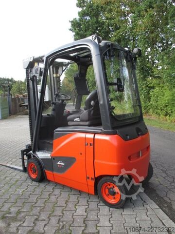 Carretilla eléctrica de 4 ruedas Linde E16PH-02